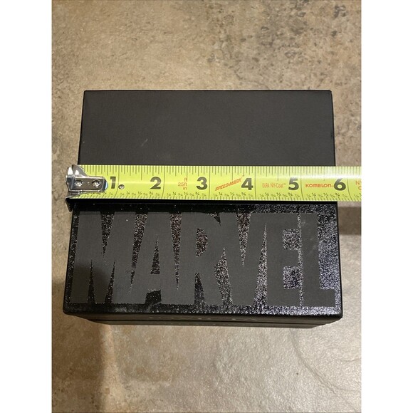 Invicta Limited Edition Marvel Watch Box with Cleaning Cloth - Picture 9 of 16